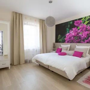  Apartment Renatus Deutschland